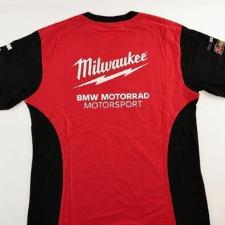 ビーエムダブリュー(BMW)のmilwaukee BMW  Motorsport Tシャツ 赤黒【L】(車内アクセサリ)