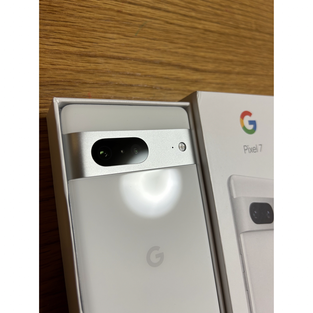 Google Pixel(グーグルピクセル)のGoogle Pixel 7 Snow 128 GB ホワイト SIMフリー スマホ/家電/カメラのスマートフォン/携帯電話(スマートフォン本体)の商品写真