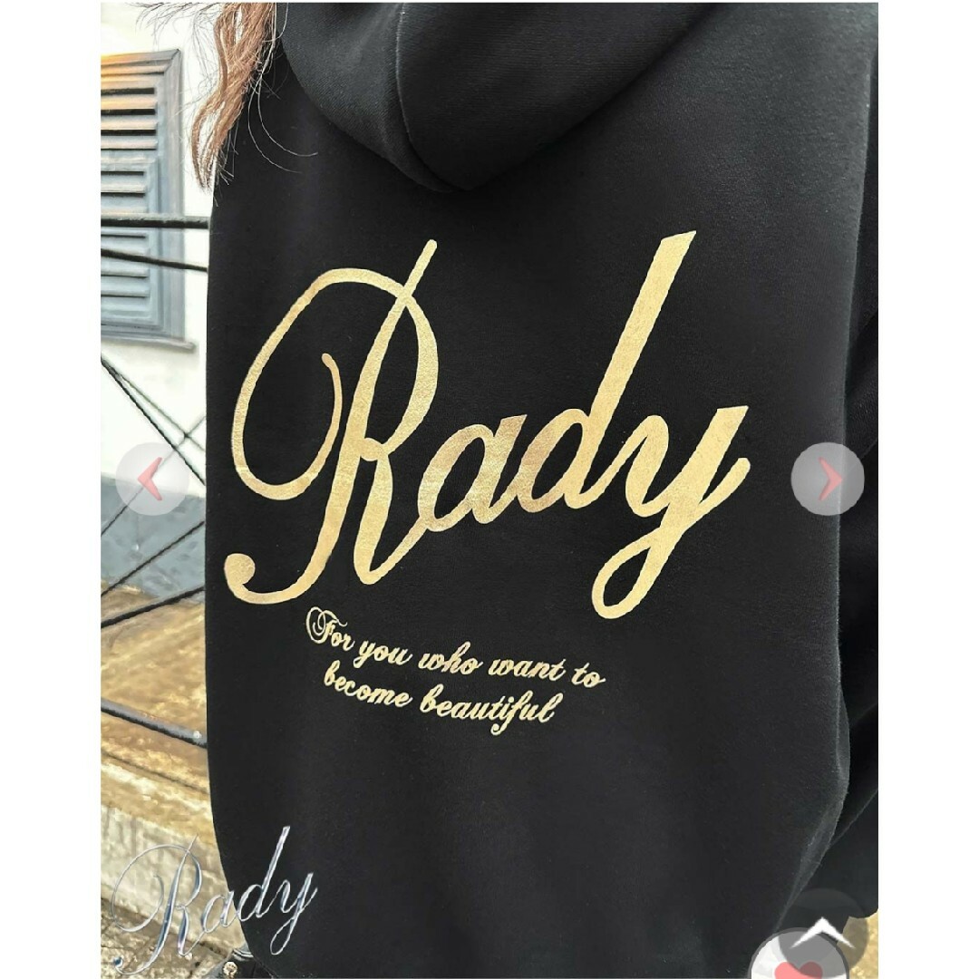 Rady(レディー)のRady バックロゴフーディ レディースのトップス(パーカー)の商品写真