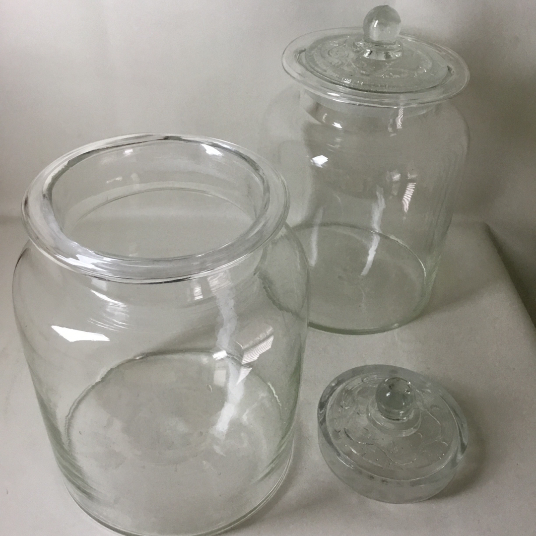 レトロ硝子瓶　昭和レトロ　ガラスびん　珍しい蓋の瓶　収納瓶　果実酒