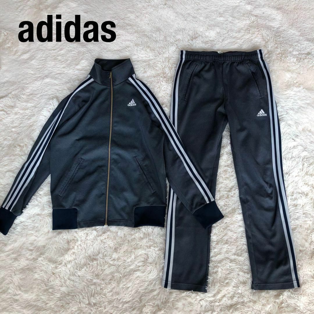 adidas トラックジャケット セットアップ