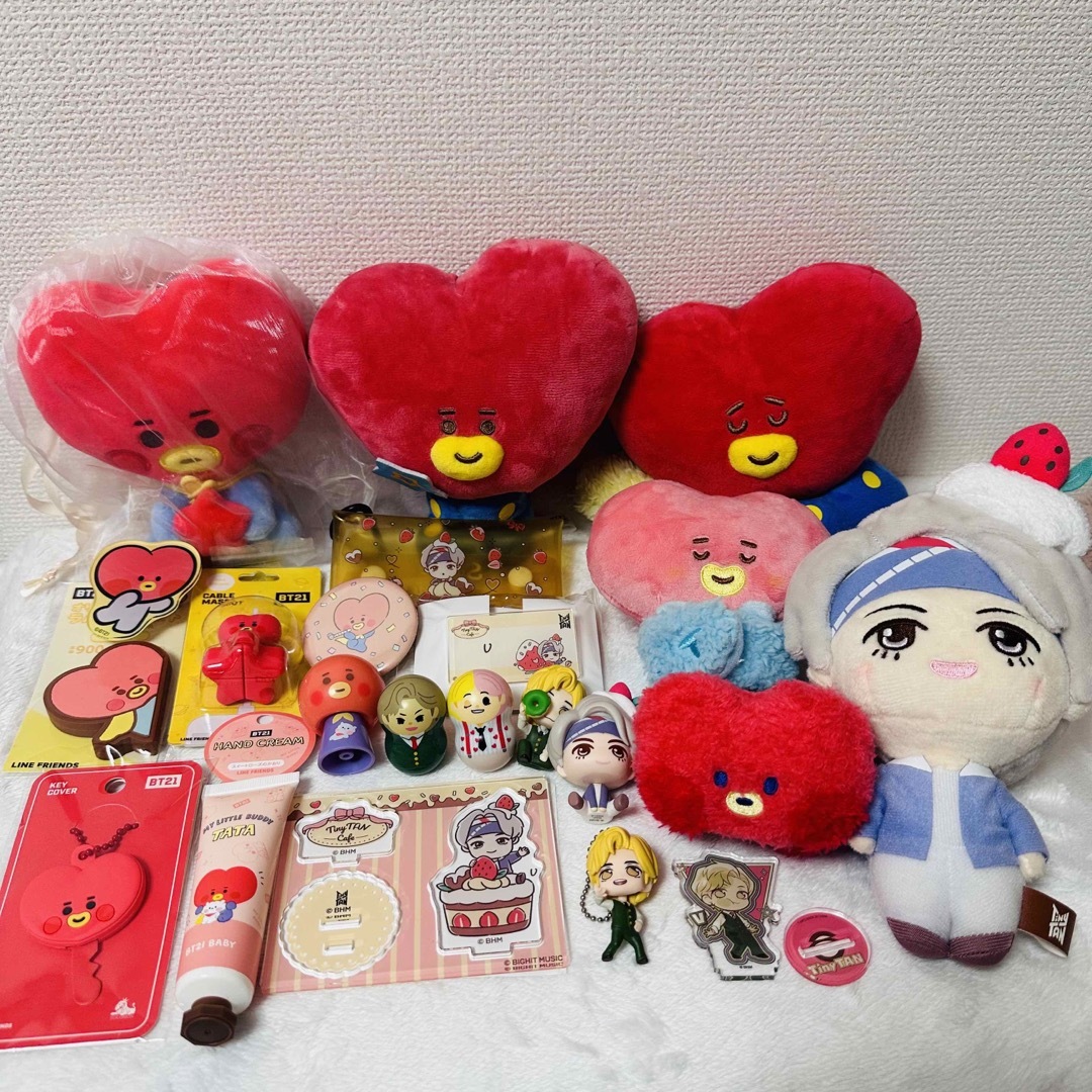 ☆BT21☆一番くじ☆ぬいぐるみ＆星のチャーム☆TATAセット☆新品BTS