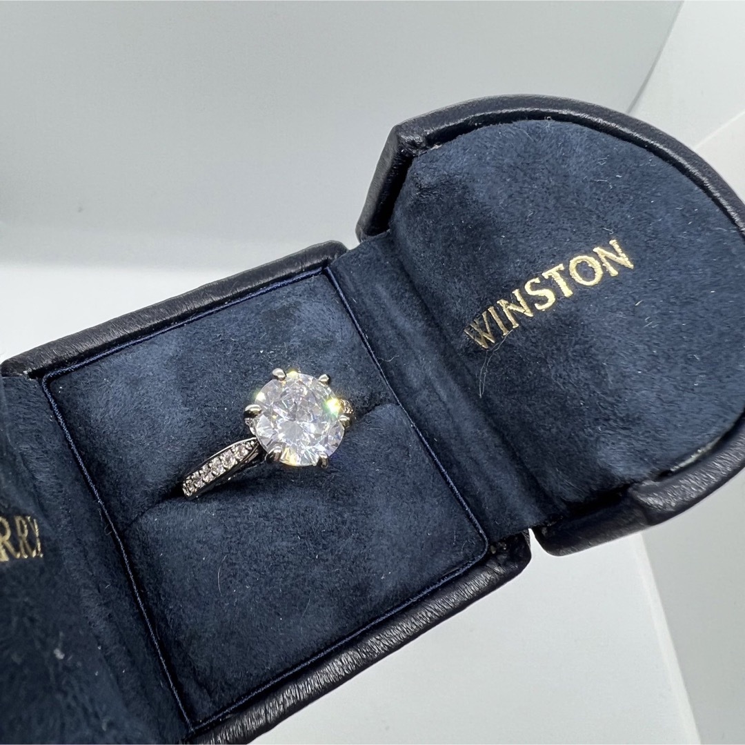 最高級 sona ダイヤモンド ラウンドクラシック リング 婚約指輪 レディースのアクセサリー(リング(指輪))の商品写真
