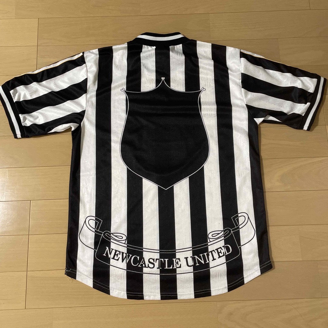 adidas(アディダス)の97-99 NEWCASTLE UNITED ユニフォーム adidas メンズのトップス(Tシャツ/カットソー(半袖/袖なし))の商品写真