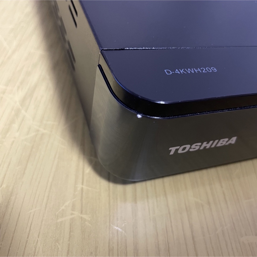 東芝(トウシバ)の【ジャンク】TOSHIBA HDDレコーダー D-4KWH209 スマホ/家電/カメラのテレビ/映像機器(ブルーレイレコーダー)の商品写真