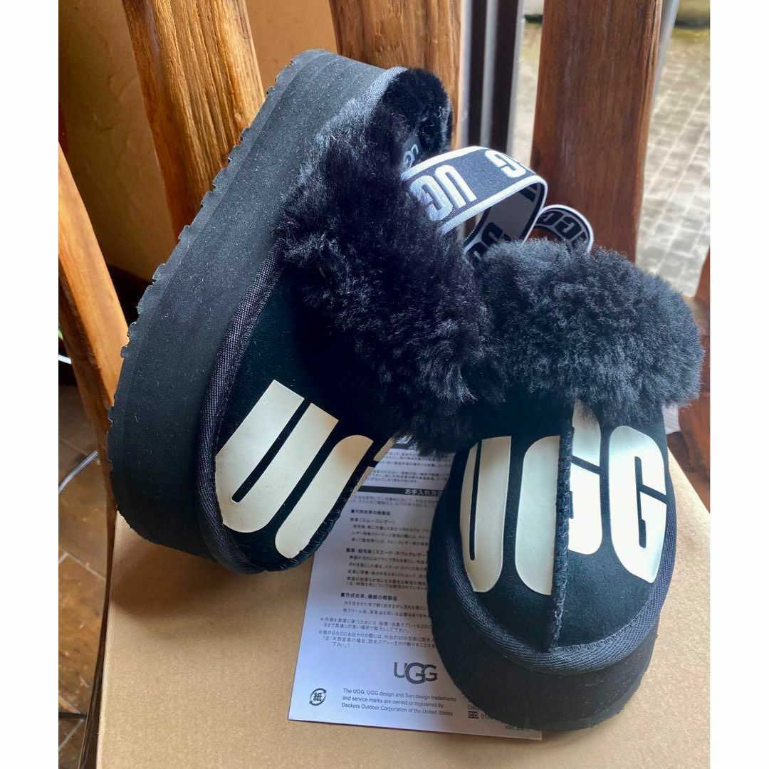 UGG - 超激レア・入手困難✨22✨超美品✨でかロゴ✨UGG✨FUNKETTE