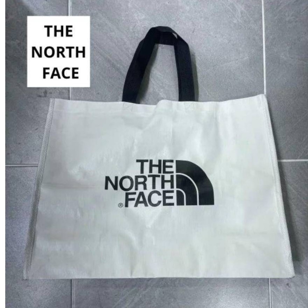 THE NORTH FACE(ザノースフェイス)のTHE NORTH FACE　トートバッグ　ショッパー　日本未発売 レディースのバッグ(トートバッグ)の商品写真