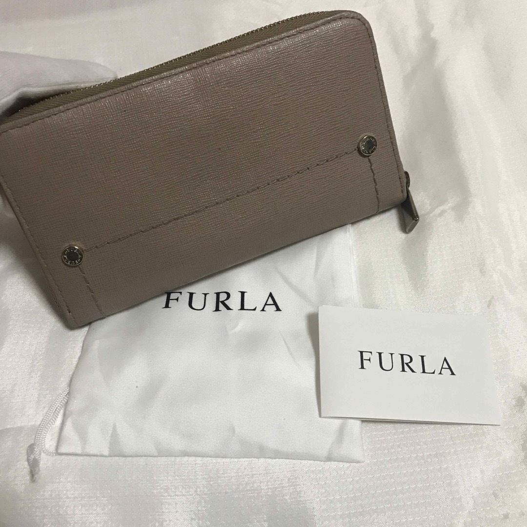 Furla(フルラ)のFURLA 長財布レザーラウンドファスナー レディースのファッション小物(財布)の商品写真