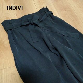 INDIVI - 【未使用品】インディヴィ 【褒められパンツ/洗える】タックテーパードパンツ　ゴム