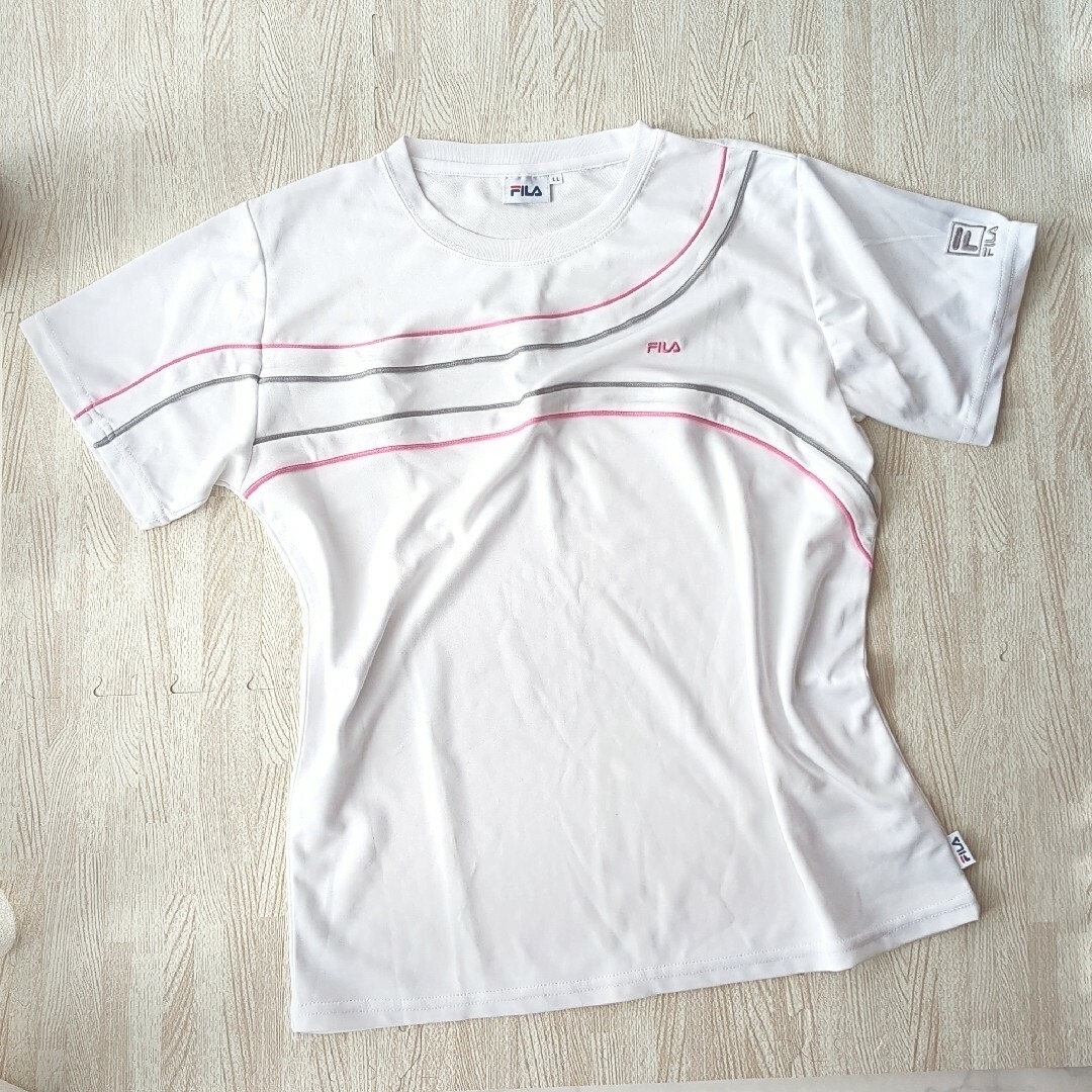 FILA(フィラ)のFILA/フィラ　半袖Ｔシャツ　スポーツＴシャツ　レディース　流線ライン スポーツ/アウトドアのゴルフ(ウエア)の商品写真