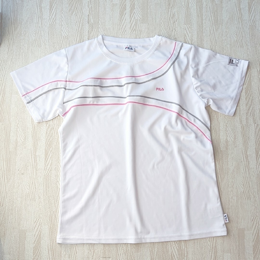 FILA(フィラ)のFILA/フィラ　半袖Ｔシャツ　スポーツＴシャツ　レディース　流線ライン スポーツ/アウトドアのゴルフ(ウエア)の商品写真