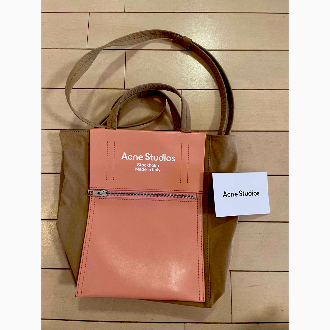 Acne Studios(アクネストゥディオズ)のAcneStudios   アクネストゥディオズ　バッグ レディースのバッグ(ショルダーバッグ)の商品写真
