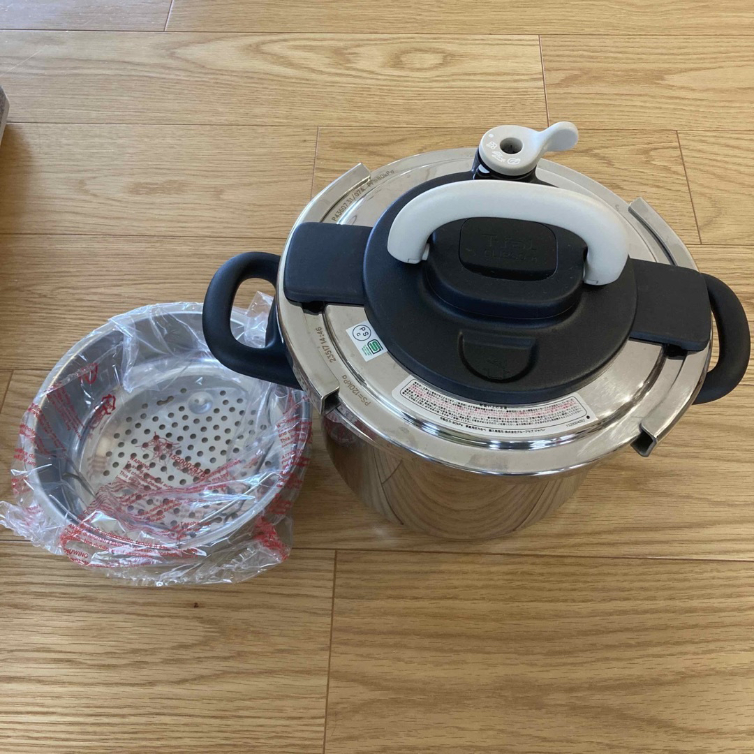 T-fal - T-fal ワンタッチ開閉圧力なべ6L(クリプソアーチ アイボリー