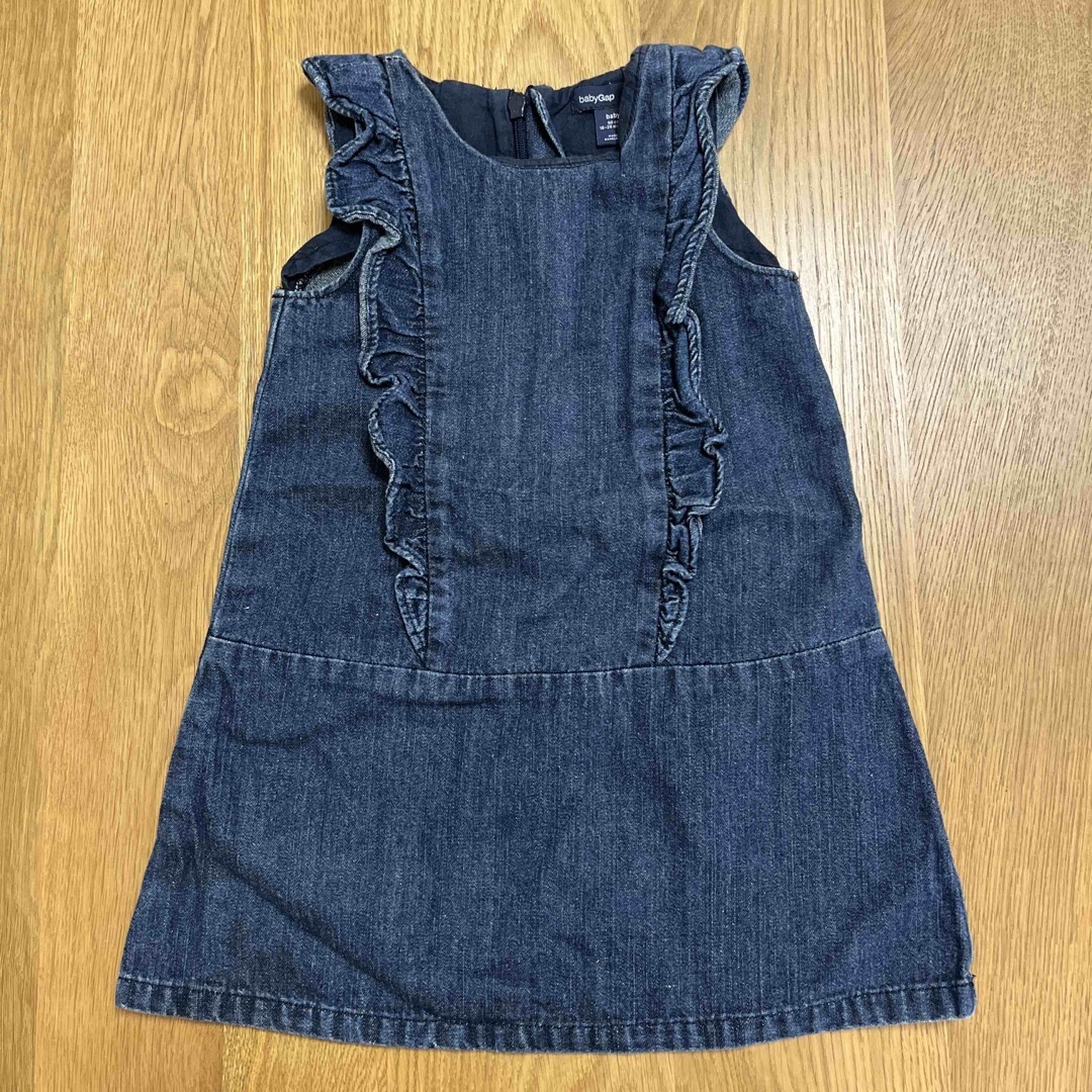 babyGAP(ベビーギャップ)の【90cm】Baby GAP デニムワンピース キッズ/ベビー/マタニティのキッズ服女の子用(90cm~)(ワンピース)の商品写真