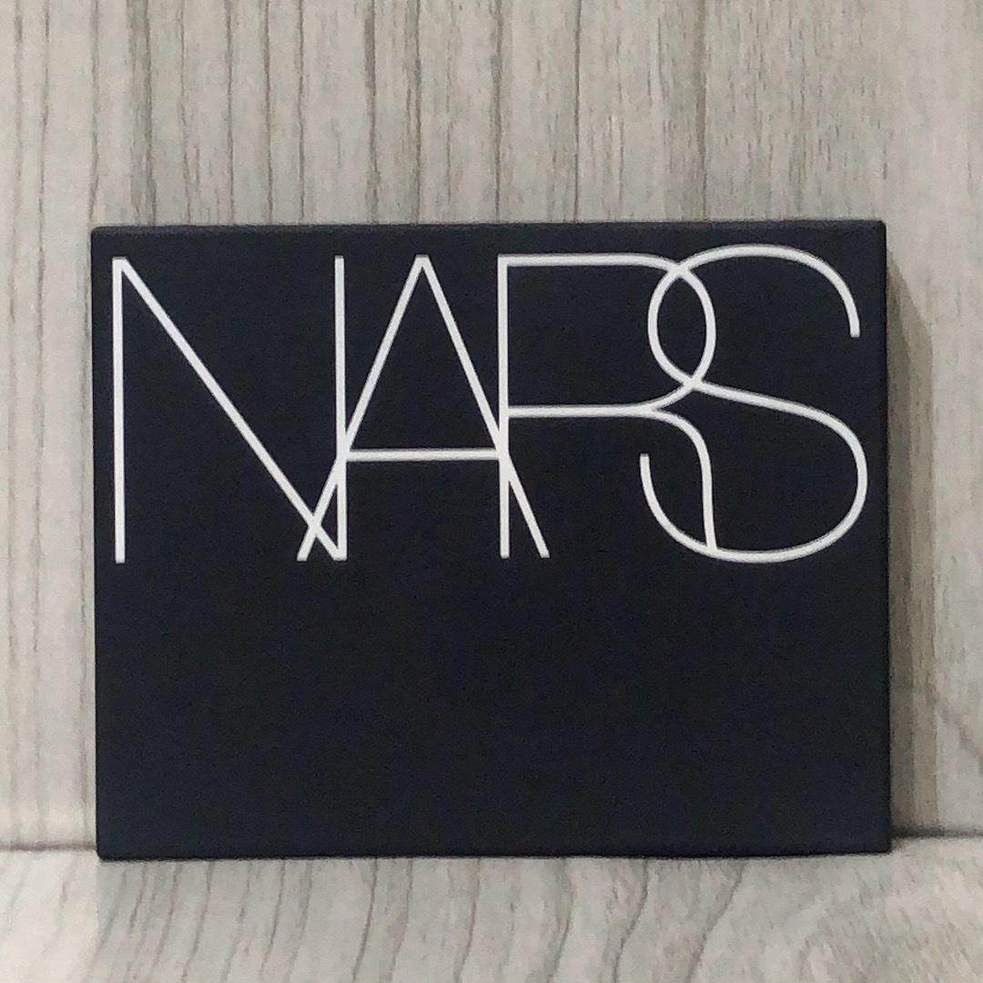 NARS(ナーズ)のNARS/クワッドアイシャドー/01803 コスメ/美容のベースメイク/化粧品(アイシャドウ)の商品写真