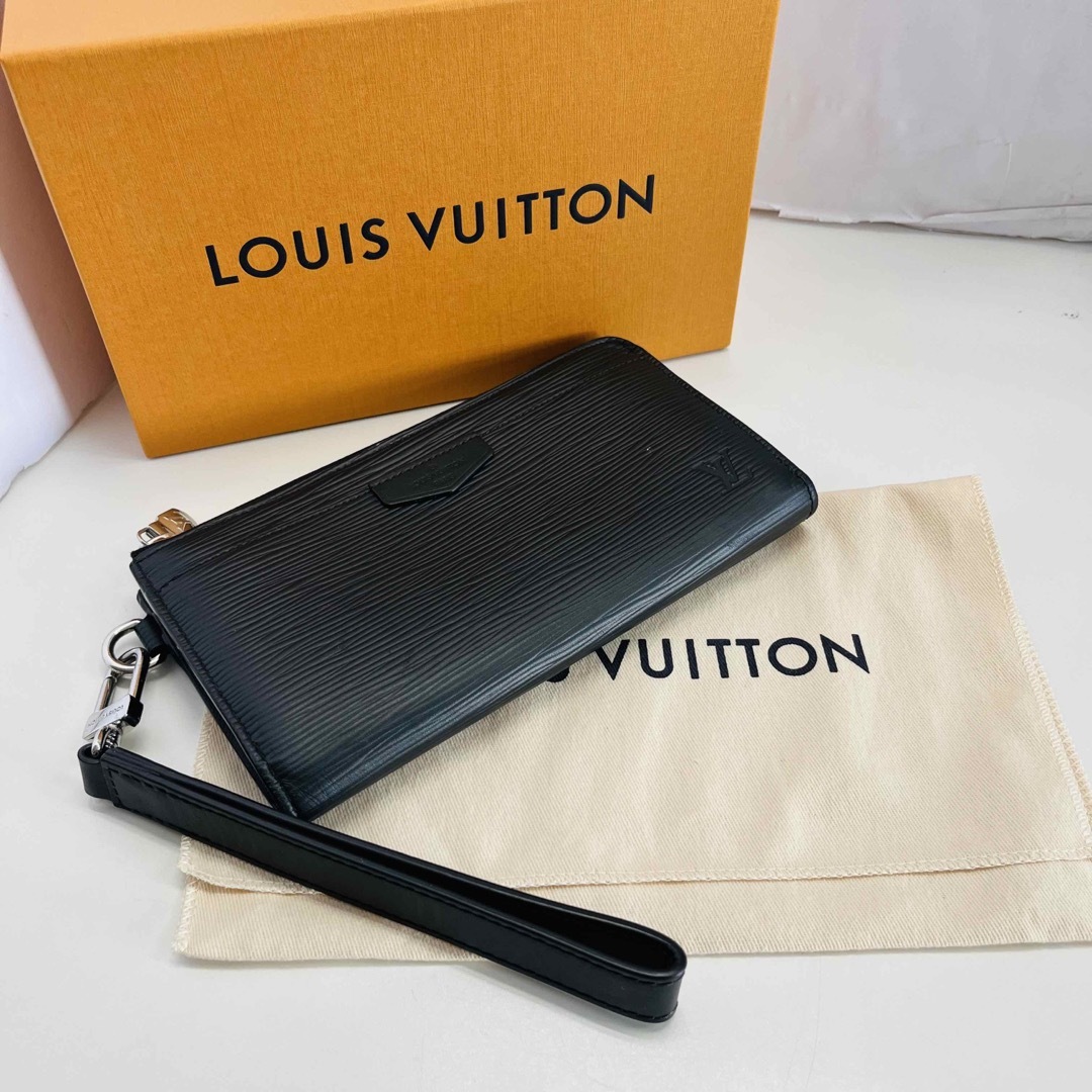 エピ159ELV LOUIS VUITTON ジッピードラゴンヌ エピノワール M81325