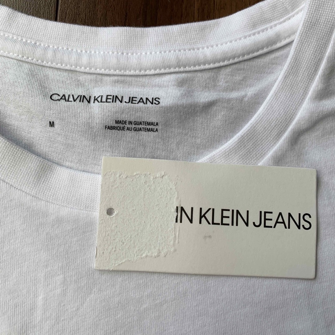 Calvin Klein(カルバンクライン)の【新品】カルバンクライン Calvin Klein Tシャツ 白 メンズM メンズのトップス(Tシャツ/カットソー(半袖/袖なし))の商品写真