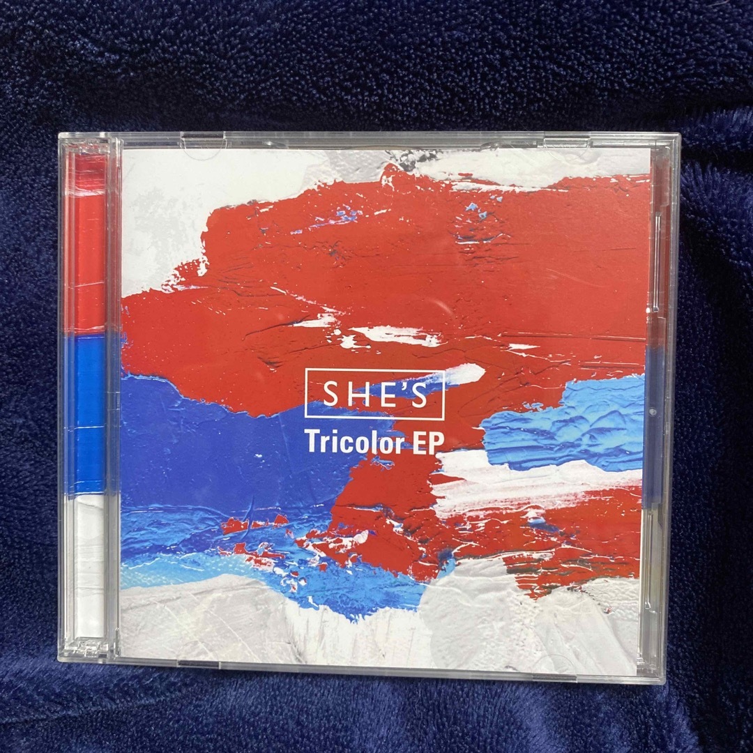 SHE'S Tricolor EP（初回限定盤） 横田真悠 赤楚衛二