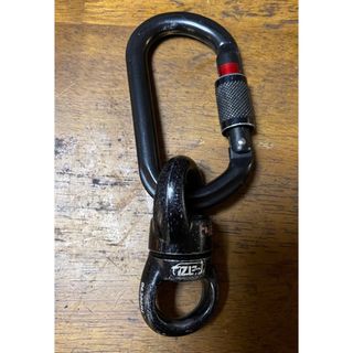 ペツル(PETZL)のスイベル+カラビナ(登山用品)