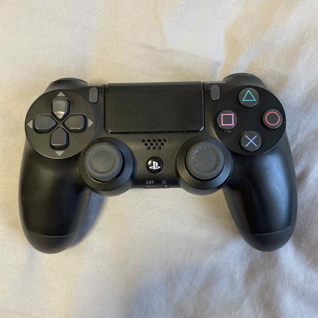 ps4 ワイヤレスコントローラー　DUALSHOCK 4 CUH-ZCT2J エンタメ/ホビーのゲームソフト/ゲーム機本体(その他)の商品写真