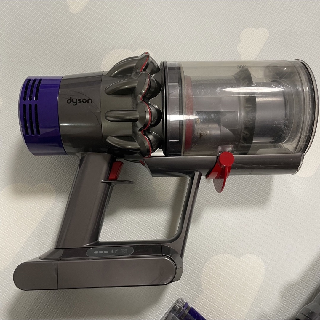 Dyson(ダイソン)のdyson SV12 コードレスクリーナー　ダイソン　掃除機 スマホ/家電/カメラの生活家電(掃除機)の商品写真