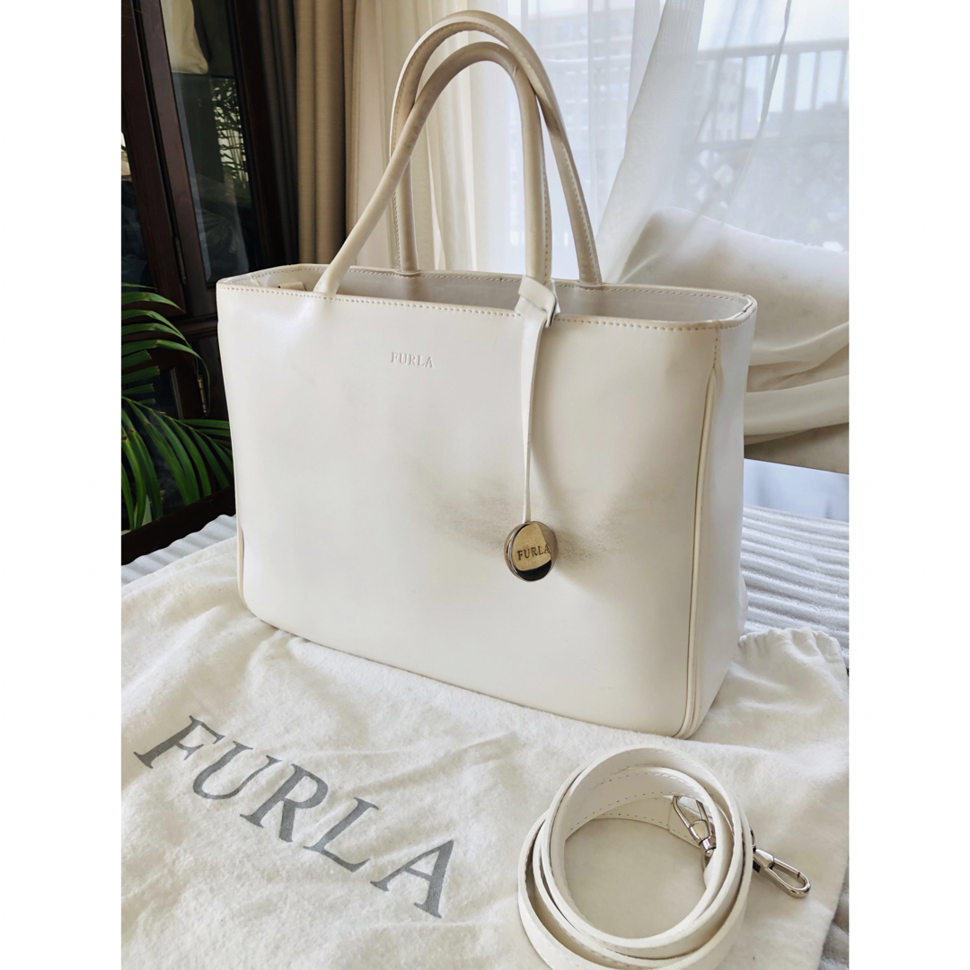 更にお値下げ！FURLA フルラ トートバッグ オシャレバッグ保存袋付き 9