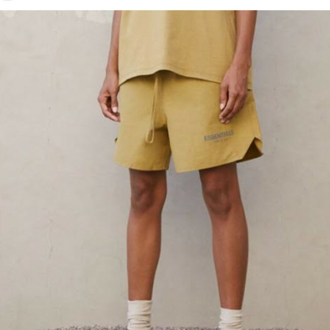 国内未発売 Essentials エッセンシャルズ xxs ハーフパンツ-