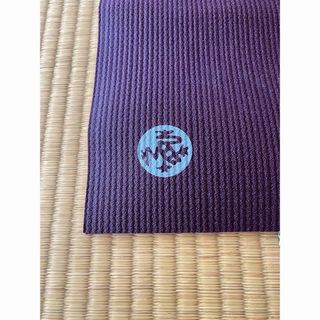 マンドゥカ(manduka)の【Riiiii様専用】マンドゥカ　ヨガマット　プロライト　パープル　5ミリ(ヨガ)