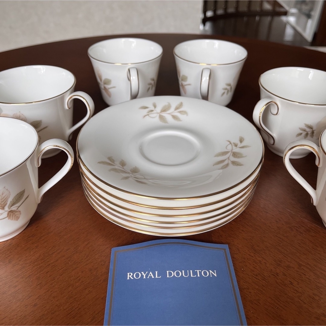 Royal Doulton - 【未使用美品】ロイヤルドルトン☆ヨークシャーローズ