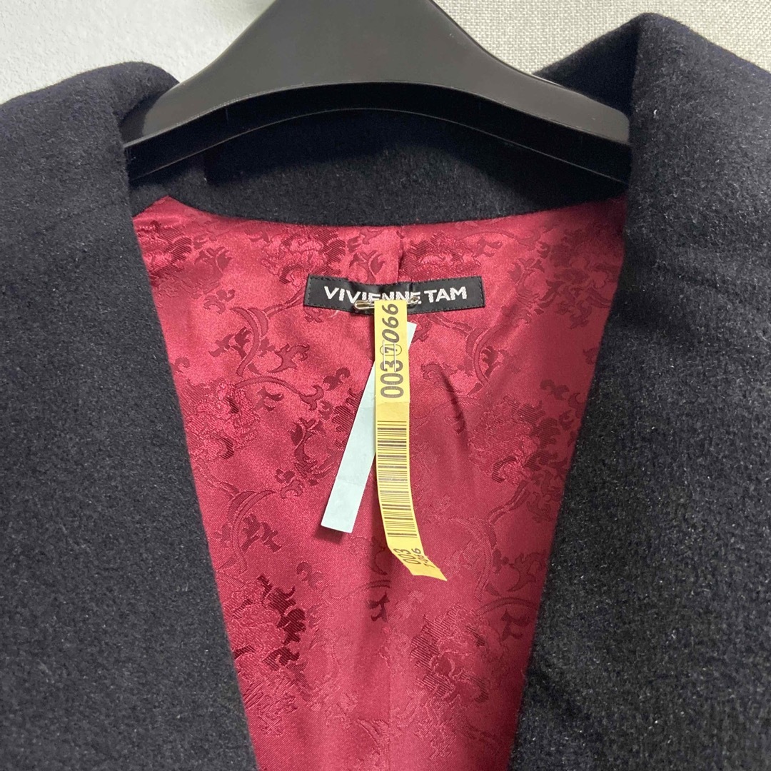 VIVIENNE TAM(ヴィヴィアンタム)の豪華　刺繍　ビビアンタム　コート（クリーニング済） レディースのジャケット/アウター(その他)の商品写真