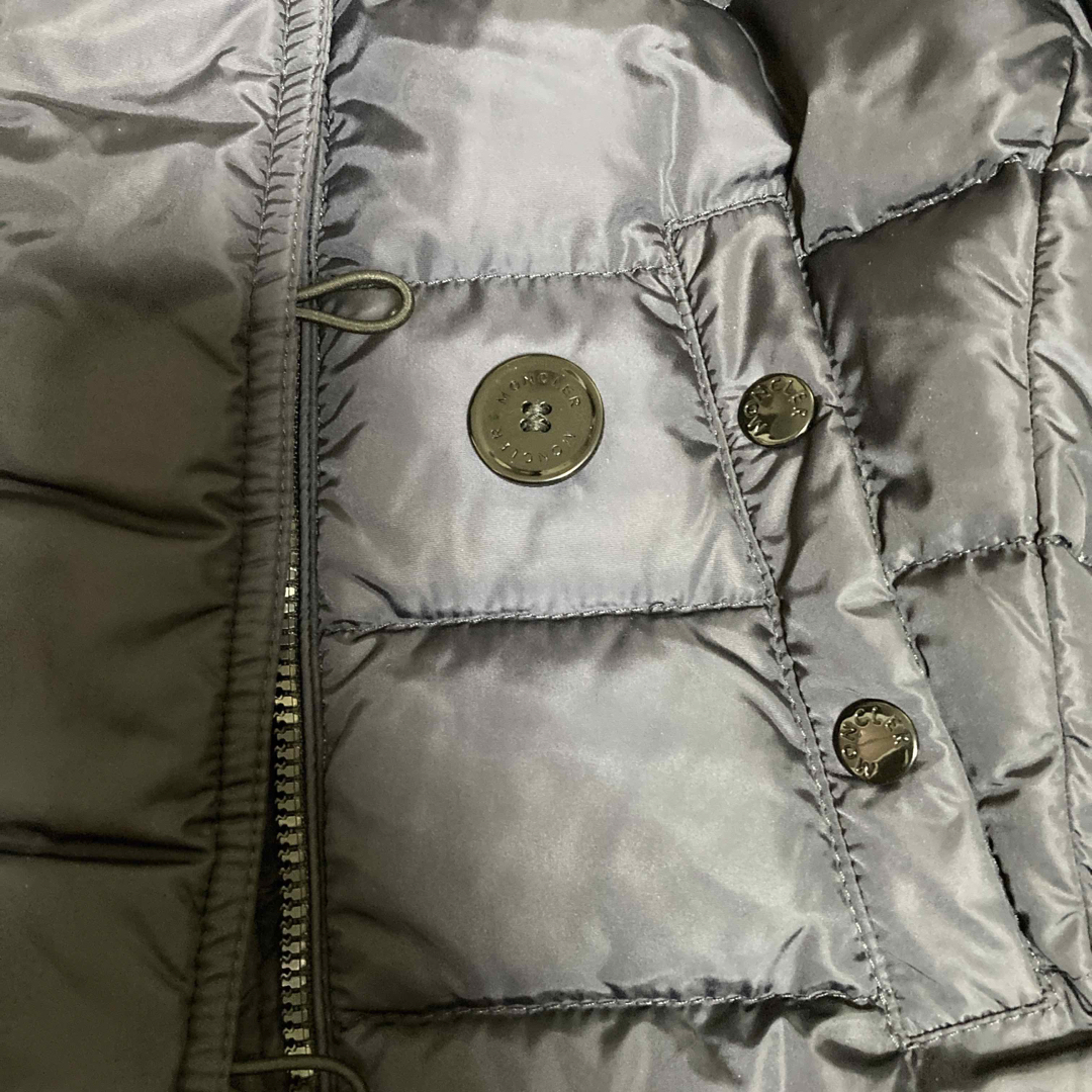 MONCLER(モンクレール)のモンクレール　GENE レディースのジャケット/アウター(ダウンコート)の商品写真