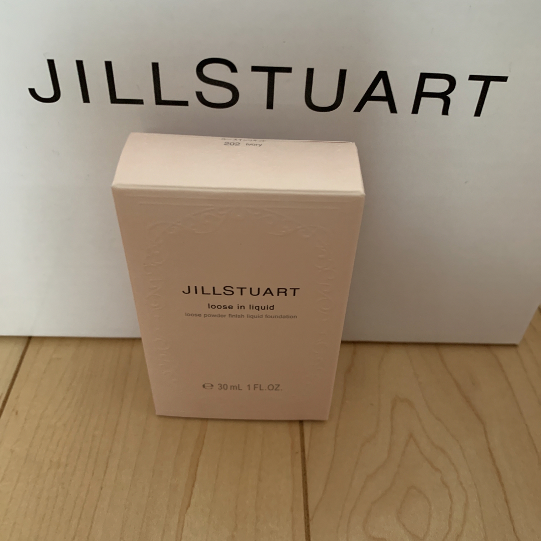 JILLSTUART(ジルスチュアート)のjill stuart ジル スチュアートルース イン リキッド #202 iv コスメ/美容のベースメイク/化粧品(ファンデーション)の商品写真