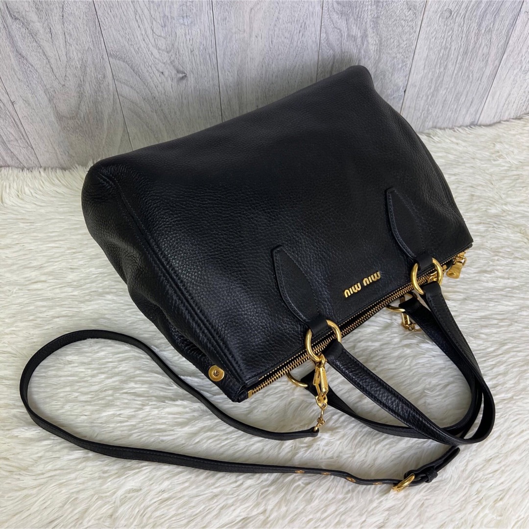 極美品♡ギャランティ付♡直営店購入♡A4可♡ミュウミュウ 2way トート