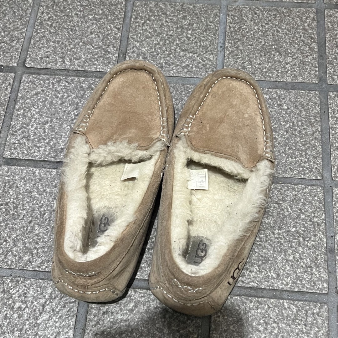 UGG(アグ)のUGG モカシン レディースの靴/シューズ(スリッポン/モカシン)の商品写真