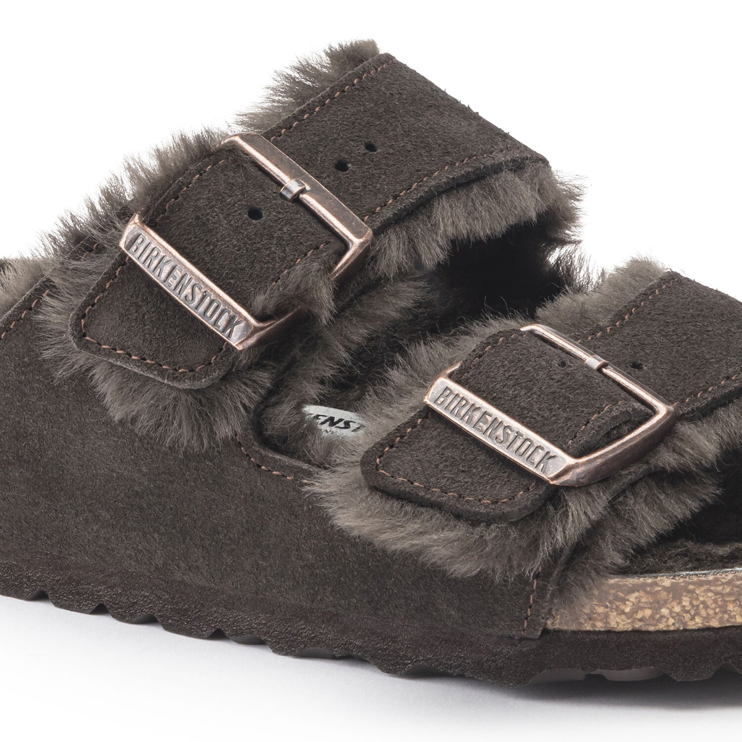 BIRKENSTOCK(ビルケンシュトック)のBIRKENSTOCK ARIZONA SHEARLING モカ 28cm メンズの靴/シューズ(サンダル)の商品写真