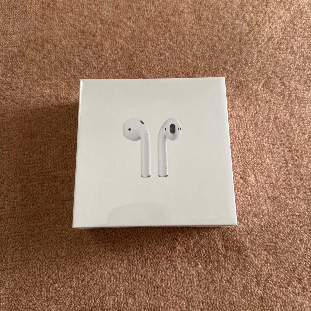 APPLE AirPods with Charging Case MV7N2J/