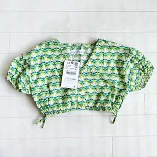 ザラキッズ(ZARA KIDS)の新品未使用タグ付き★ zara kids 総柄ショート丈トップス 110cm(ブラウス)