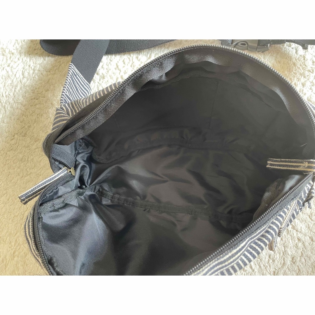メンズ ショルダーバッグ ウェストバッグ 白 黒 ホワイト ブラック メンズのバッグ(ショルダーバッグ)の商品写真