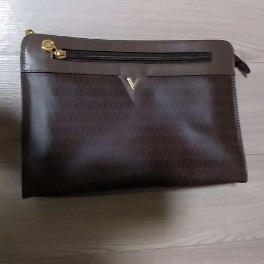 MARIO VALENTINO(マリオバレンチノ)のバレンチノセカンドバッグ　VALENTINO メンズのバッグ(セカンドバッグ/クラッチバッグ)の商品写真