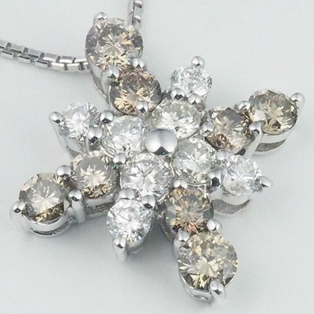 ダイヤモンド/1.00ct クロスデザイン ネックレス K18WG 美品 レディースのアクセサリー(ネックレス)の商品写真