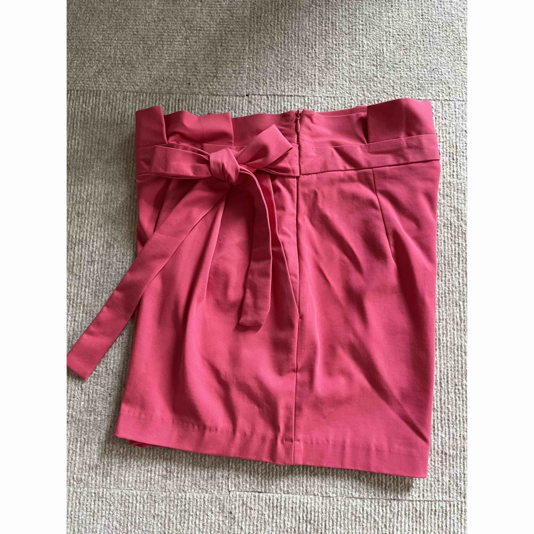 ZARA(ザラ)のZARA ザラ　ハイウェストショートパンツ ピンク S レディースのパンツ(ショートパンツ)の商品写真