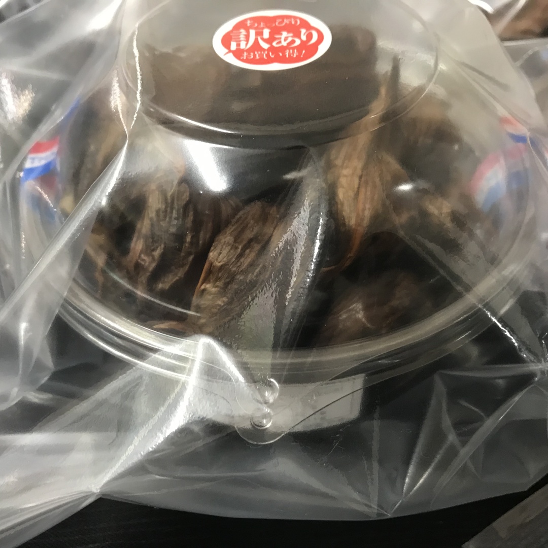 青森県産熟成黒にんにく わけあり 2kg(250g×8パック)  食品/飲料/酒の食品(野菜)の商品写真