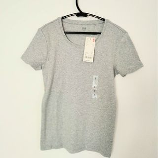 ユニクロ(UNIQLO)のユニクロ　スーピマコットンクールネックT 03　グレー　半袖　S 未着用　新品(カットソー(半袖/袖なし))