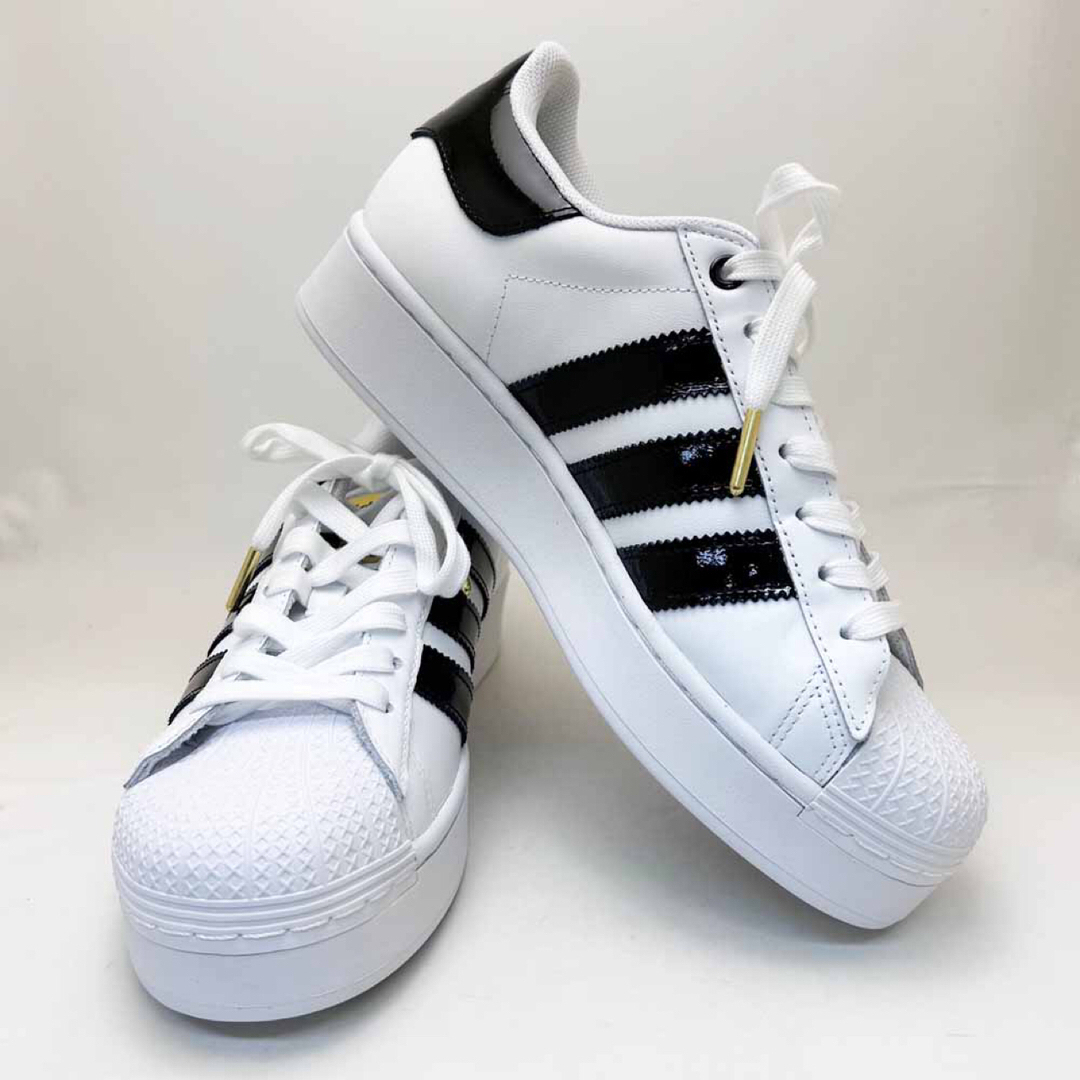 adidas(アディダス)の新品 adidas 厚底スニーカー SUPERSTAR BOLD 26.0cm レディースの靴/シューズ(スニーカー)の商品写真