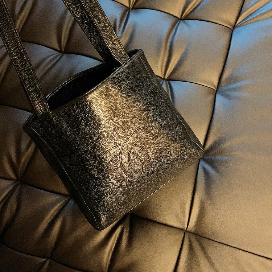 Chanel ショルダーバッグ (ミニサイズ！すごく使用しやすい！)