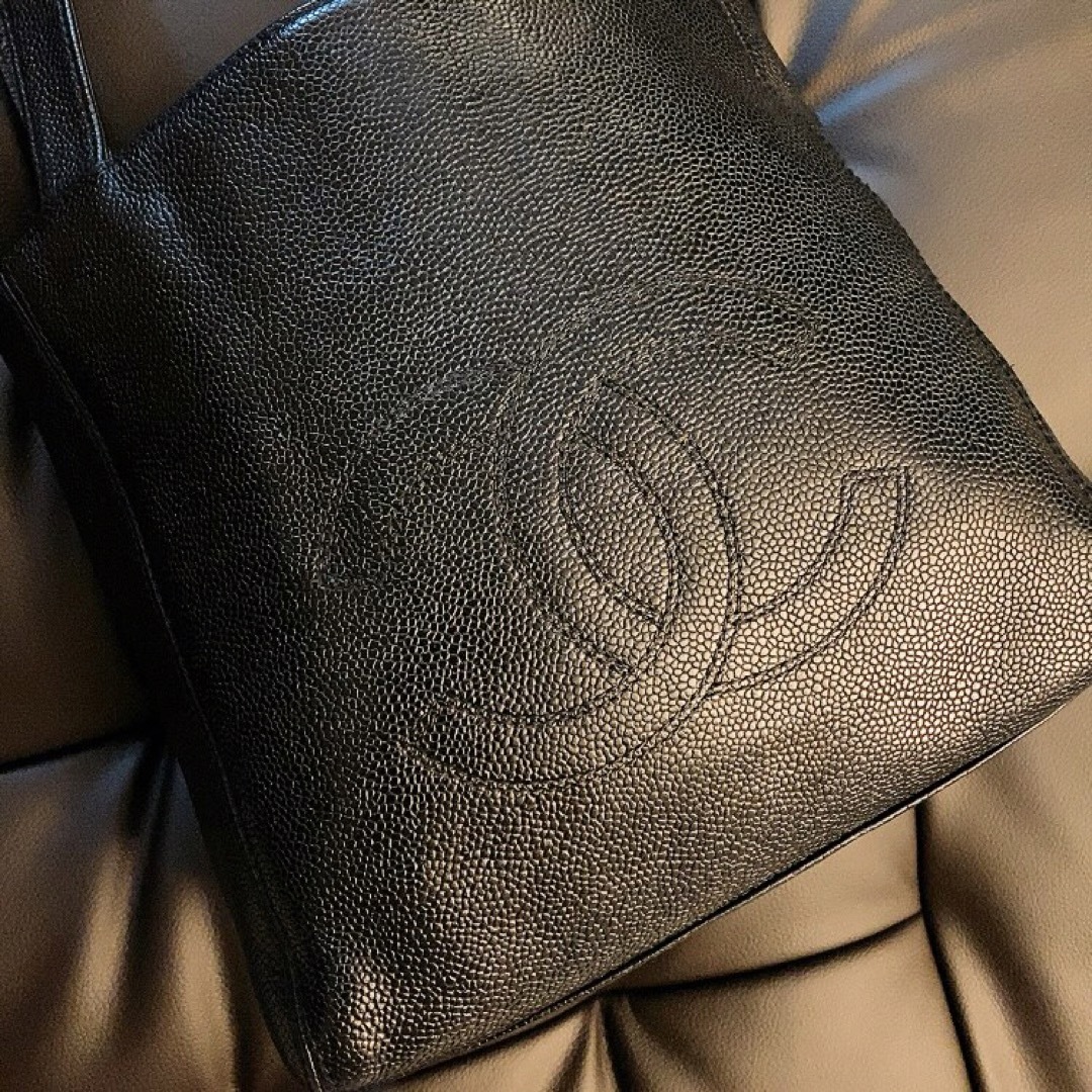 Chanel ショルダーバッグ (ミニサイズ！すごく使用しやすい！)