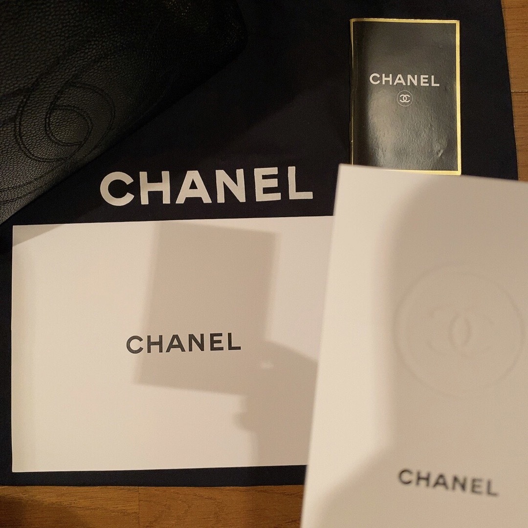 Chanel ショルダーバッグ (ミニサイズ！すごく使用しやすい！)