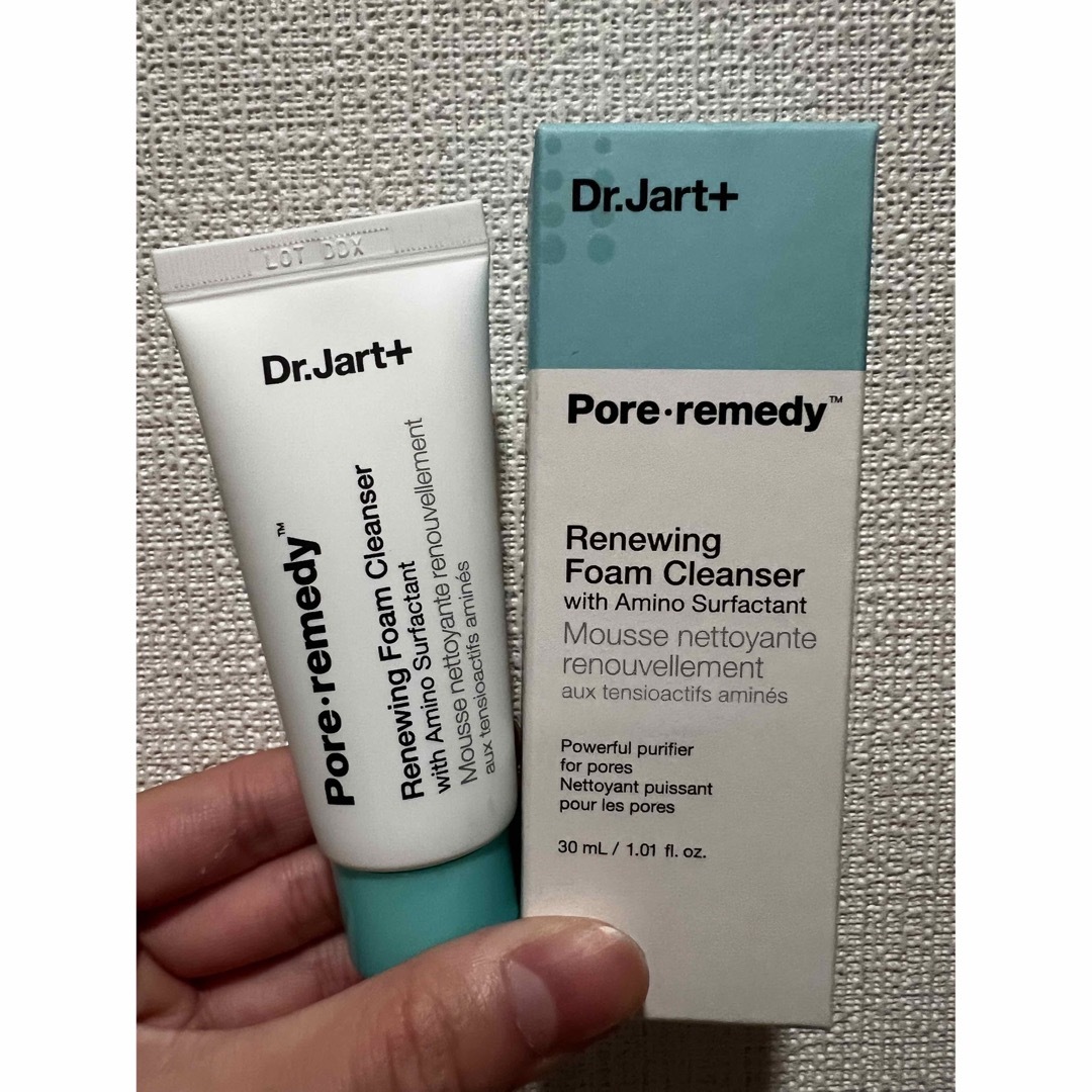 Dr. Jart+(ドクタージャルト)の新品Dr.Jart+ Renewing Foam Cleanser 30ml コスメ/美容のスキンケア/基礎化粧品(洗顔料)の商品写真