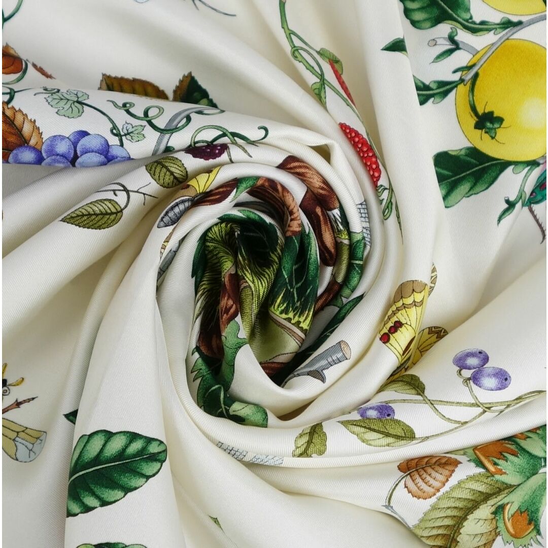 Gucci - グッチ GUCCI スカーフ 総柄 シルク100% レディース