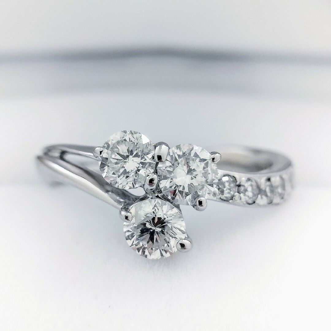 トリロジー ダイヤモンド ウェーブ リング K18WG 1.00ct 3.7g | yoshi